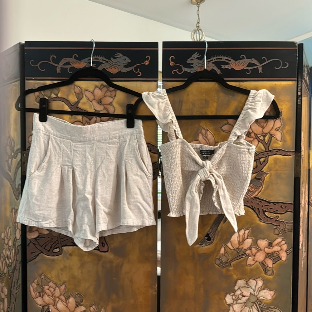 Linen Set - Picture 3 of 7